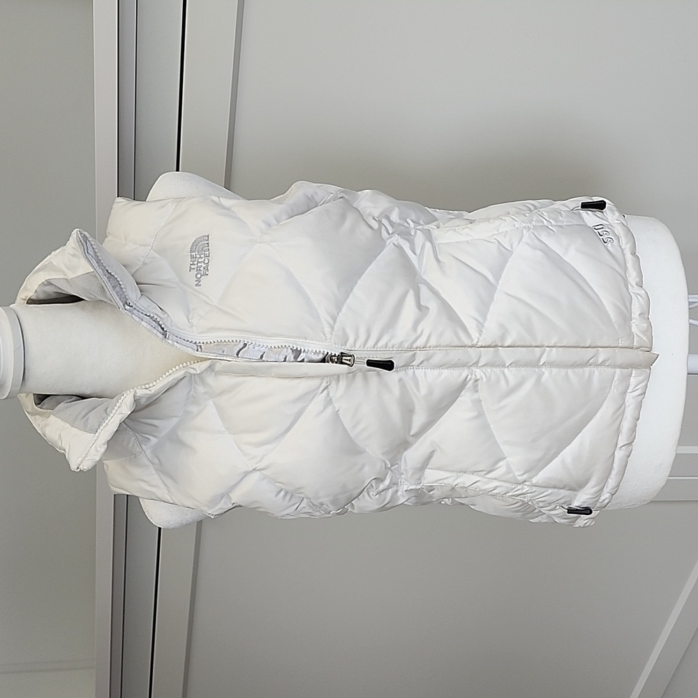 The North Face Women's Cream Puffer Jacket